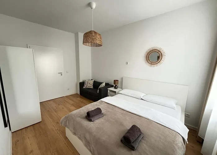 60qm - 2 - Free Parking - - Mallibase